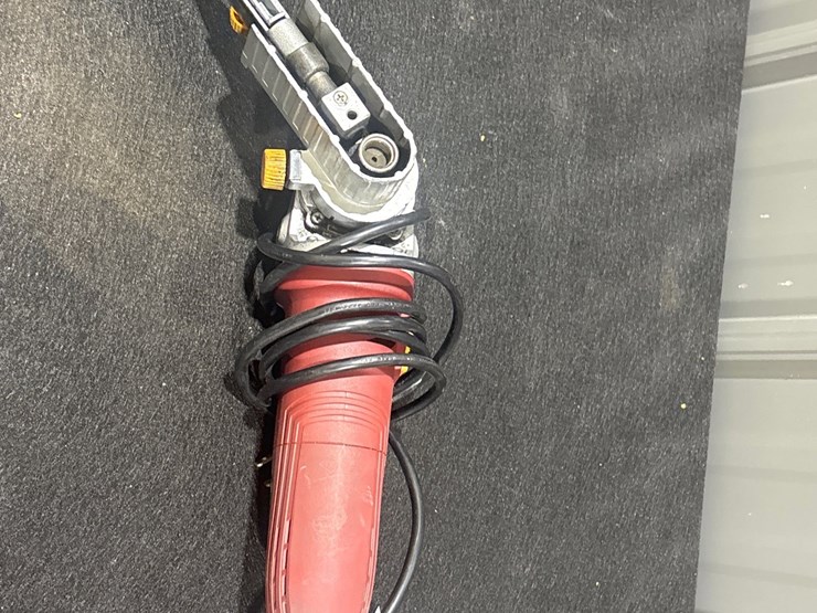 #781-•-chicago-electric-1/2-inch-band-file-belt-sander-image-3