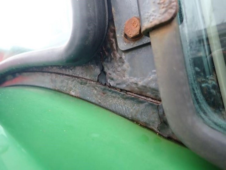 2016-john-deere-5085e-image-51