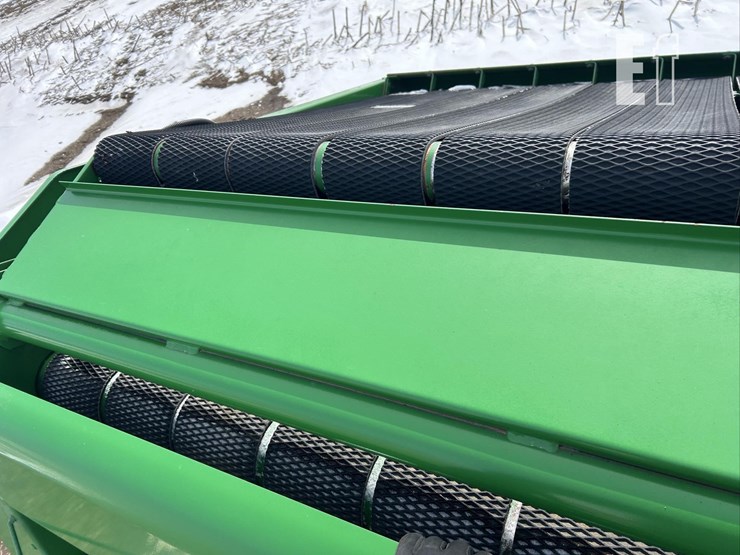 2001-john-deere-567-image-38