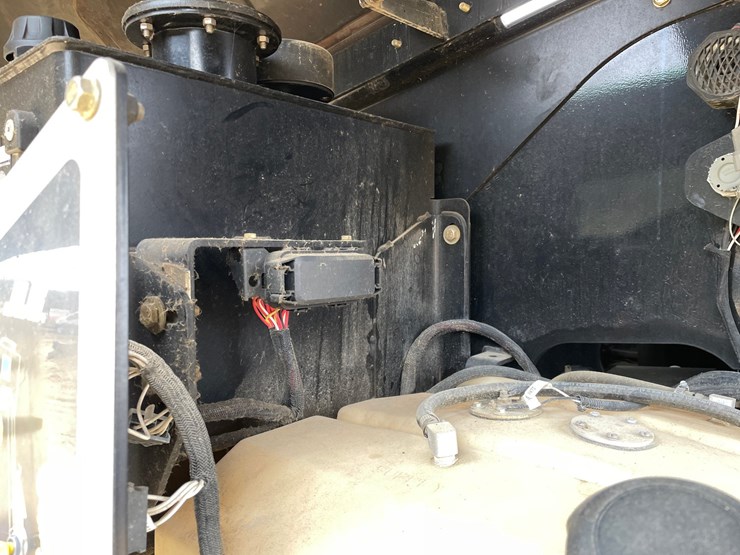 2016-jlg-400s-image-62