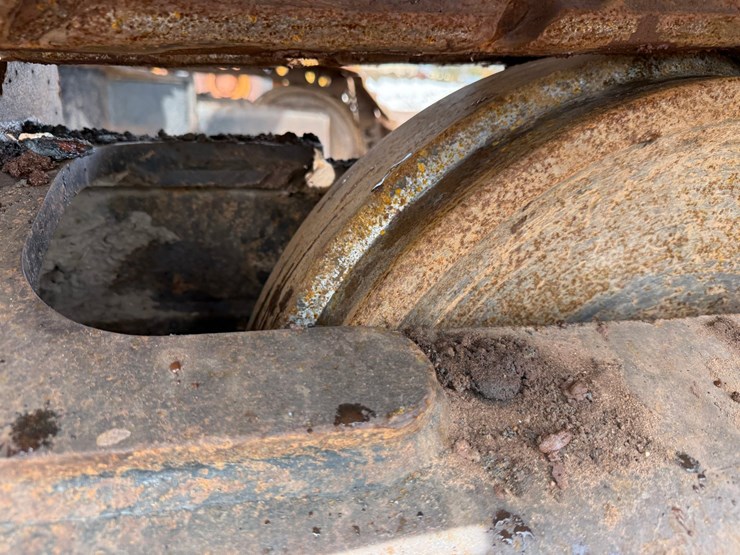 caterpillar-330d-image-132