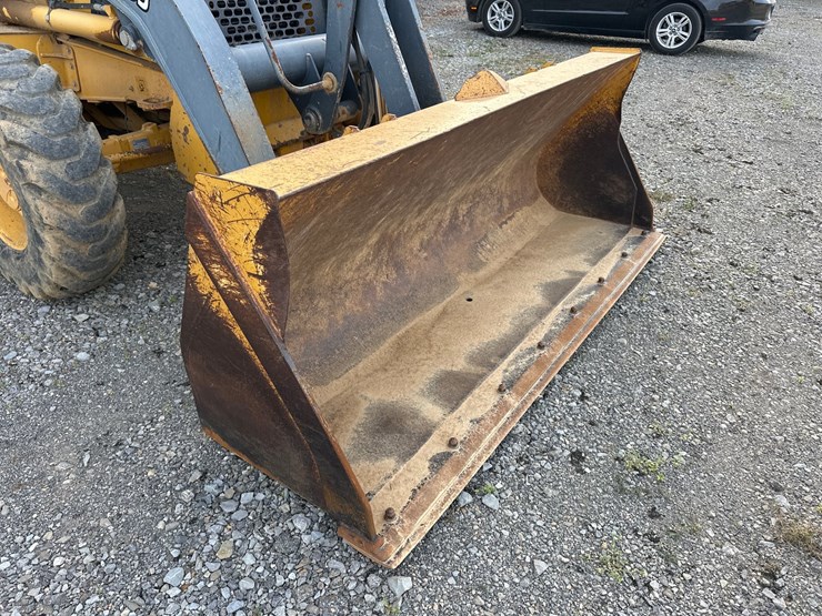 2011-deere-310sj-image-13