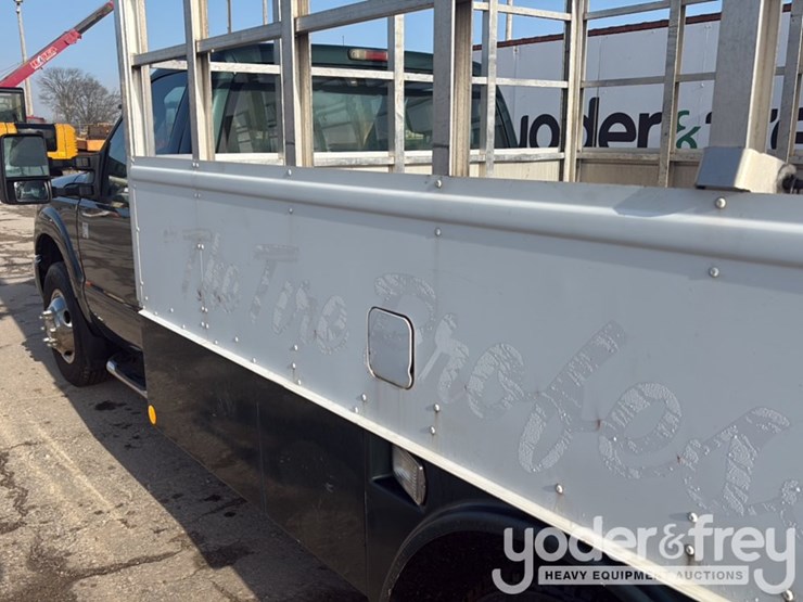 2011-ford-f350-image-15