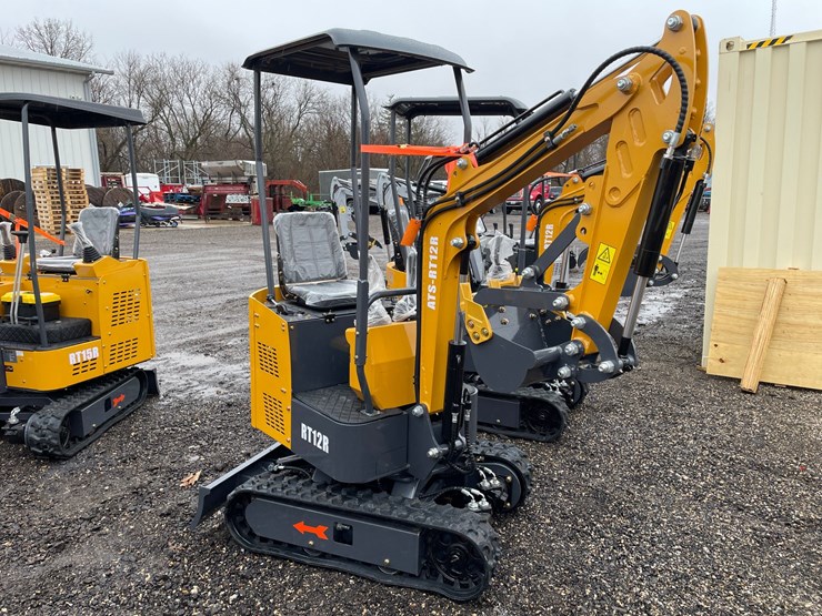 #3291-•-2026-ats-rt12r-mini-excavator-image-2