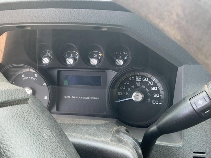 2014-ford-f450-image-26