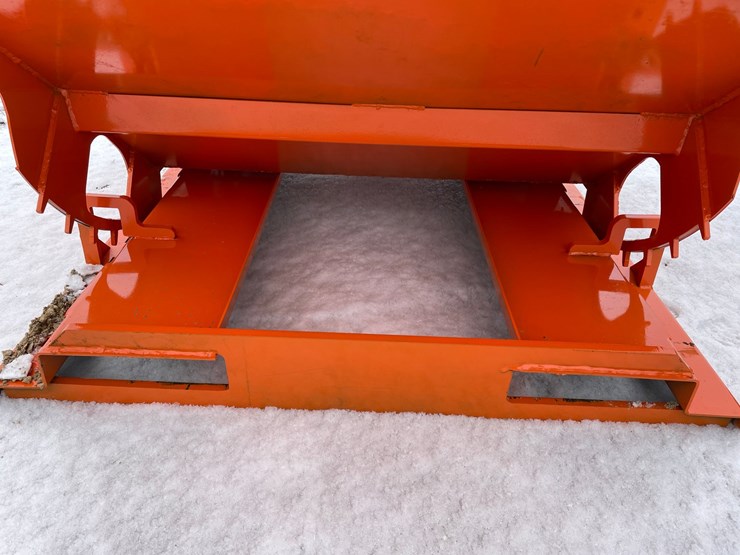 #2005-•-1.5-yard-self-dumping-hopper-image-9