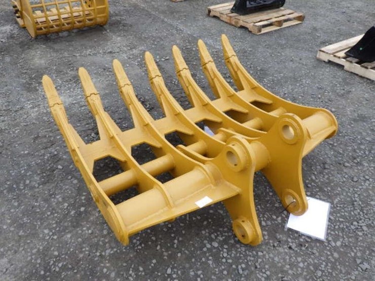 caterpillar-320-image-2