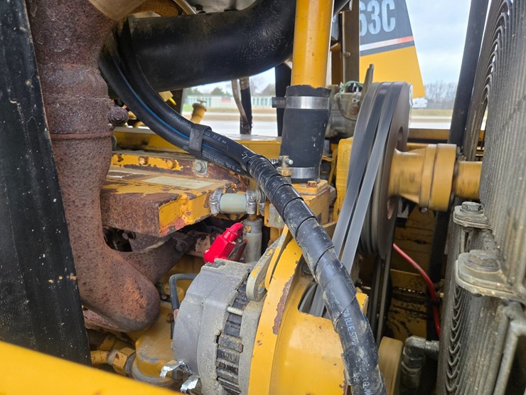 2001-caterpillar-963c-image-38