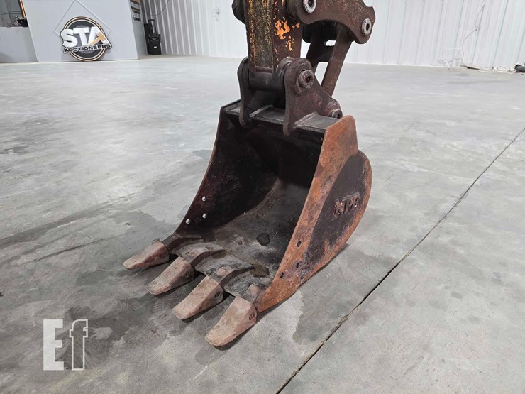 2013-hyundai-robex-35z-9-image-9