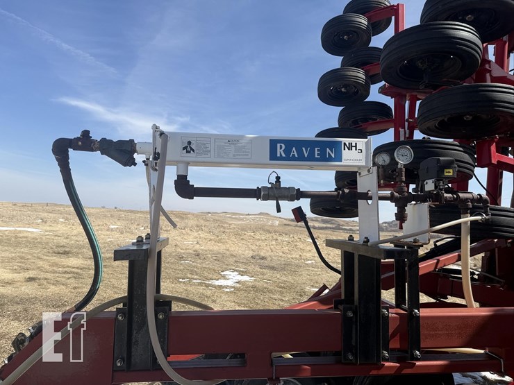 2011-case-ih-3430-image-56