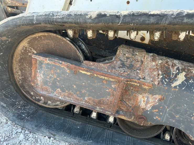 2017-bobcat-t550-image-46