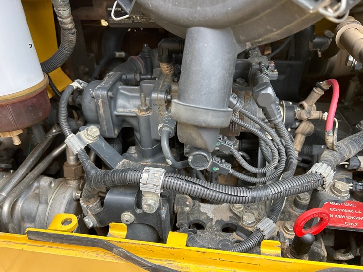 komatsu-d61pxi-23-image-31