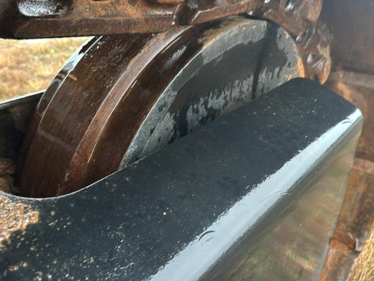 2010-tigercat-lx822c-image-35