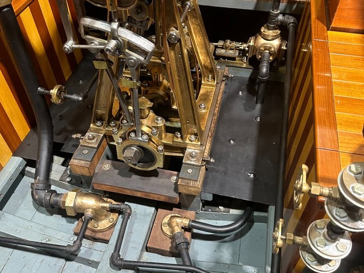 #9550-•-1906-u.s.-navy-steam-cutter-–-40'-uss-new-jersey-captain’s-launch-#873-nj-1-image-15