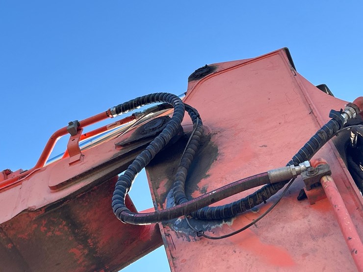 2021-hitachi-zx225-image-28