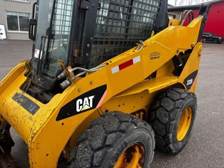 2009-caterpillar-232b2-image-53