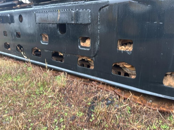 2010-tigercat-lx822c-image-36