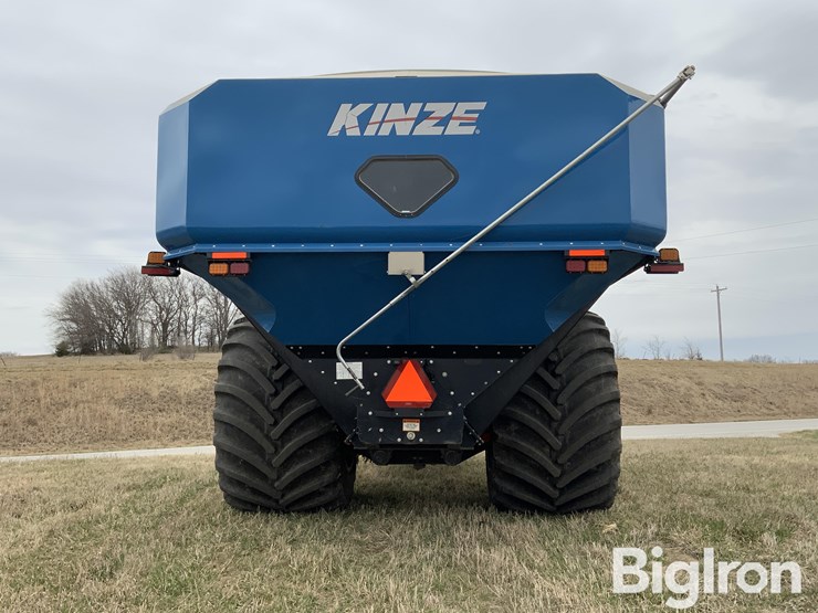 2015-kinze-1100-image-6