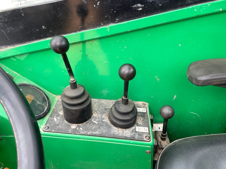 2015-sky-trak-10054-image-70