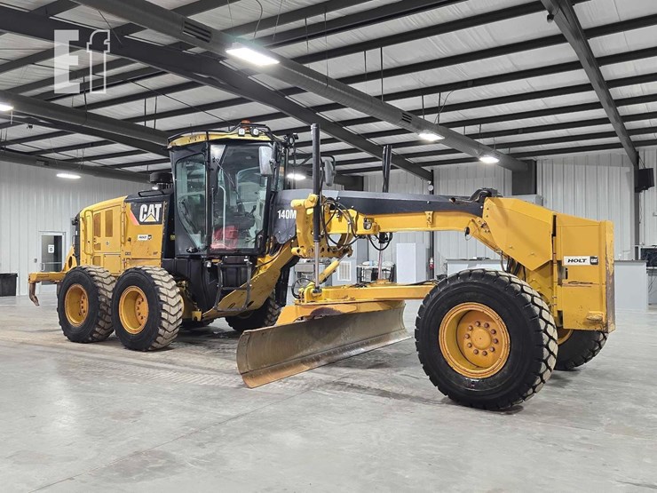 2012-caterpillar-140m2-image-2