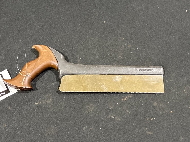 #702-•-fine-cut-trim-saw-image-1