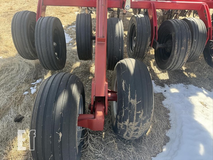 2011-case-ih-3430-image-44