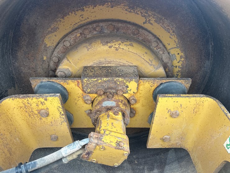 caterpillar-cp-563c-image-29