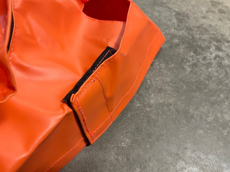 #7560-•-skytrack-man-lift-basket-control-weather-cover-image-7