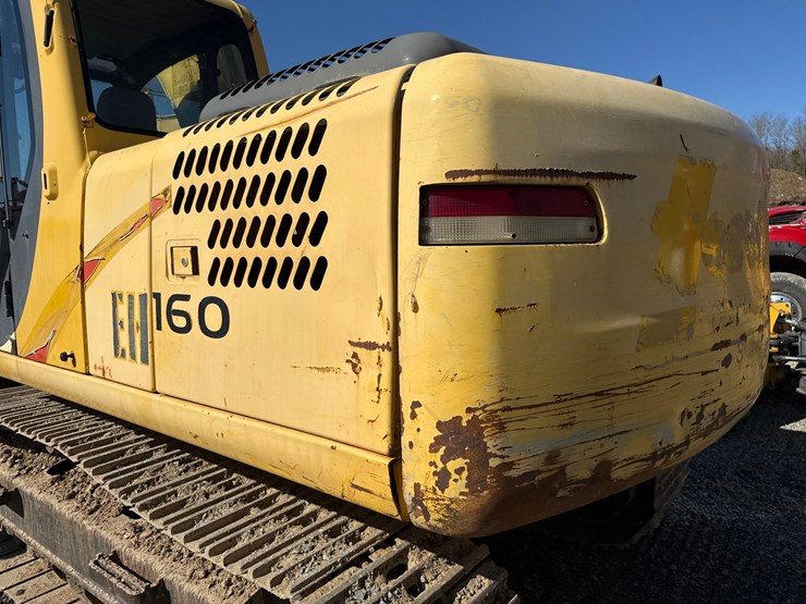 new-holland-eh160-image-45