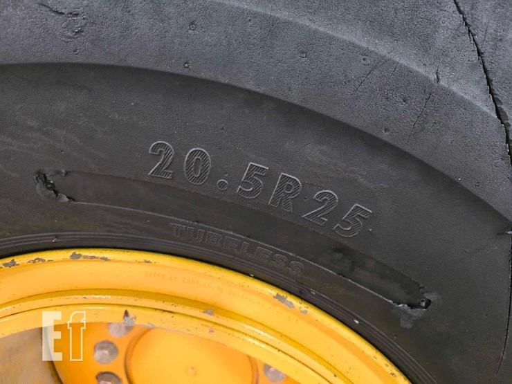 2022-deere-524-p-tier-image-27