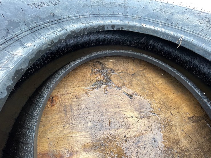 #7543-•-alliance-brand-telehandler-tire-image-12