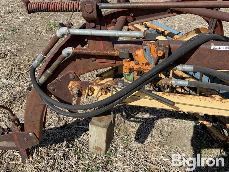 new-holland-256-image-9