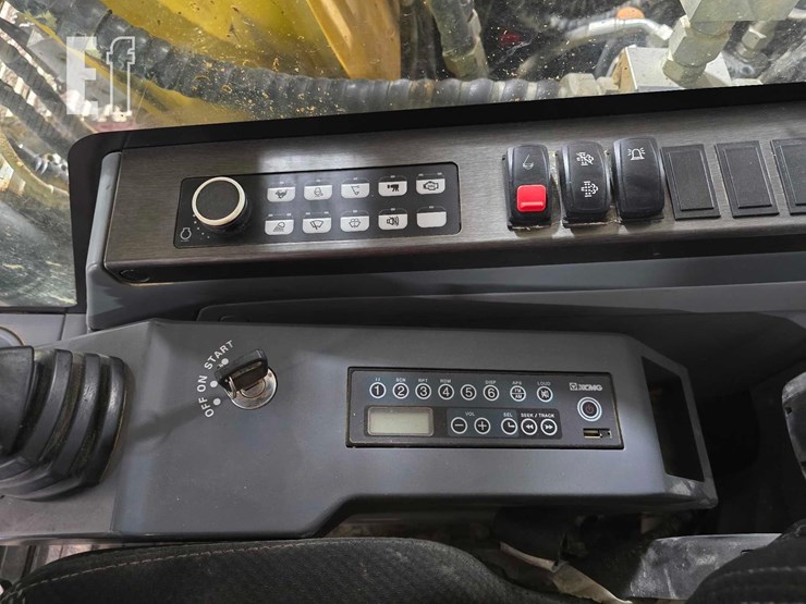 xcmg-xe150u-image-22