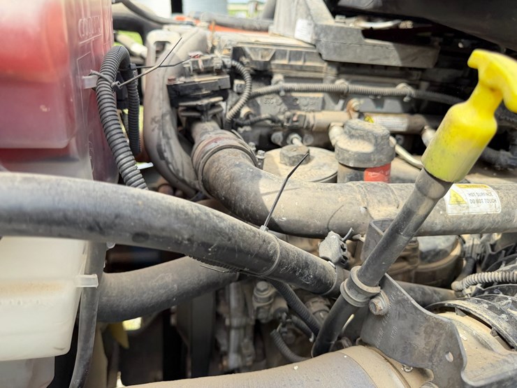 #45283-•-2016-freightliner-cascadia-daycab-truck-tractor-vin:-3akjgedv9gsgy4090-image-50