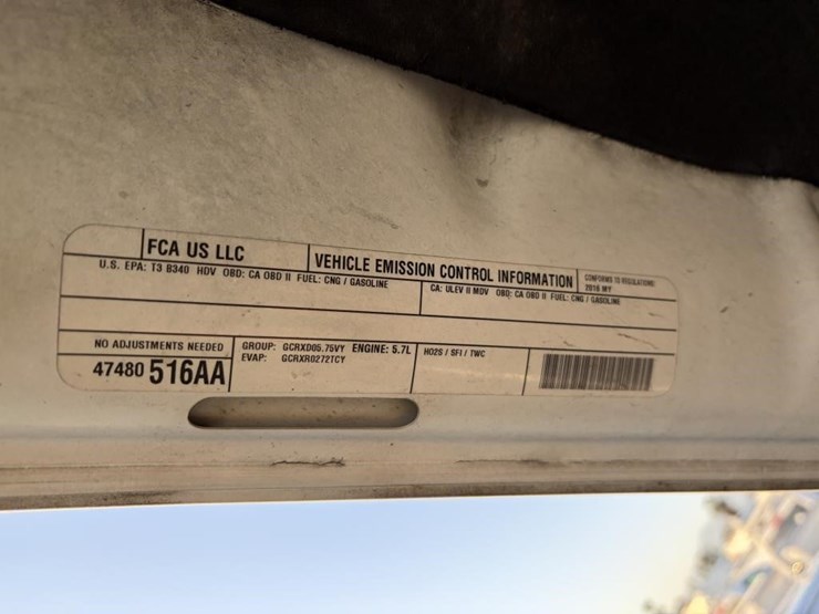 2016-dodge-2500-image-21