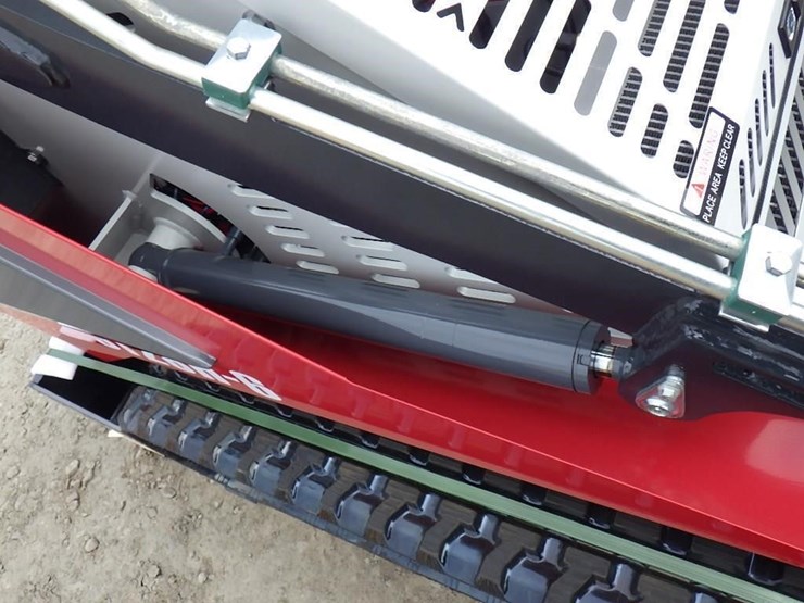 2026-bttl-st28h-6-skid-steer-tracked-loader-image-6