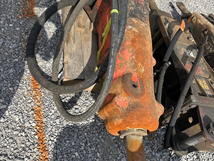 caterpillar-308-image-4