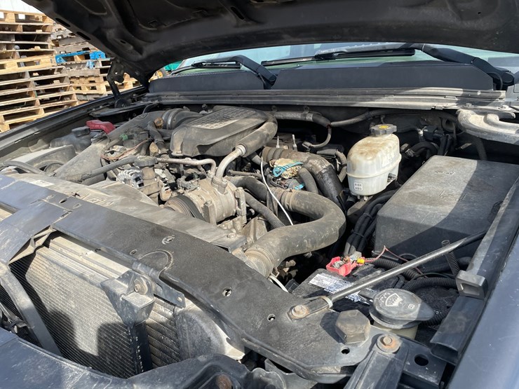 2008-gmc-3500hd-image-40