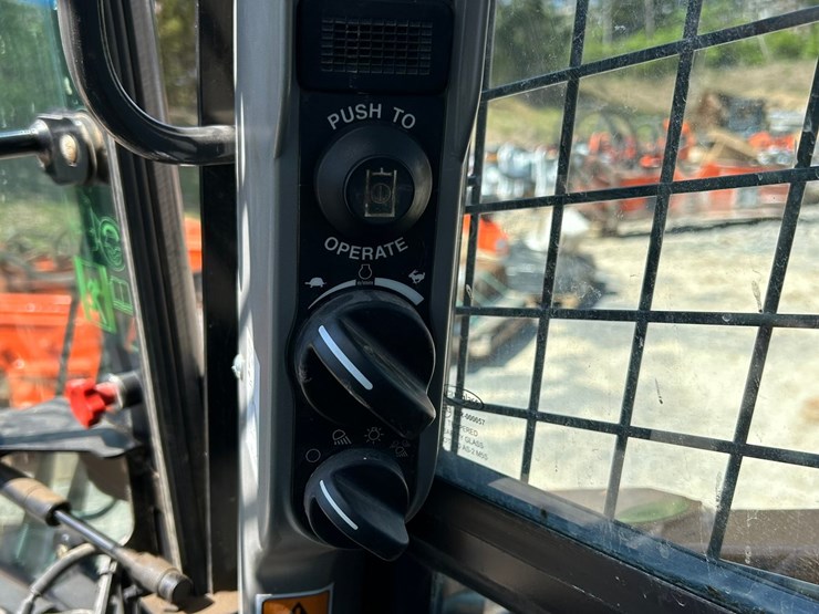 2023-case-tv450b-image-42