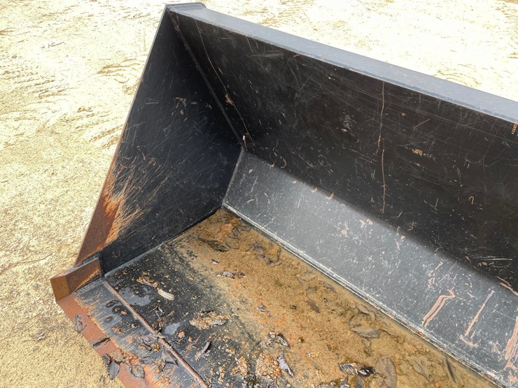 #7536-•-jlg-telehandler-bucket-image-11