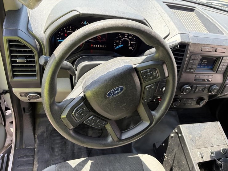 2016-ford-f150-image-13