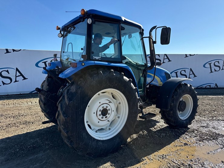 new-holland-t5070-image-5