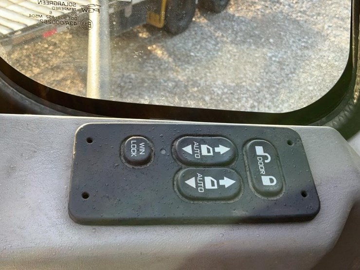 2017-international-prostar-image-35