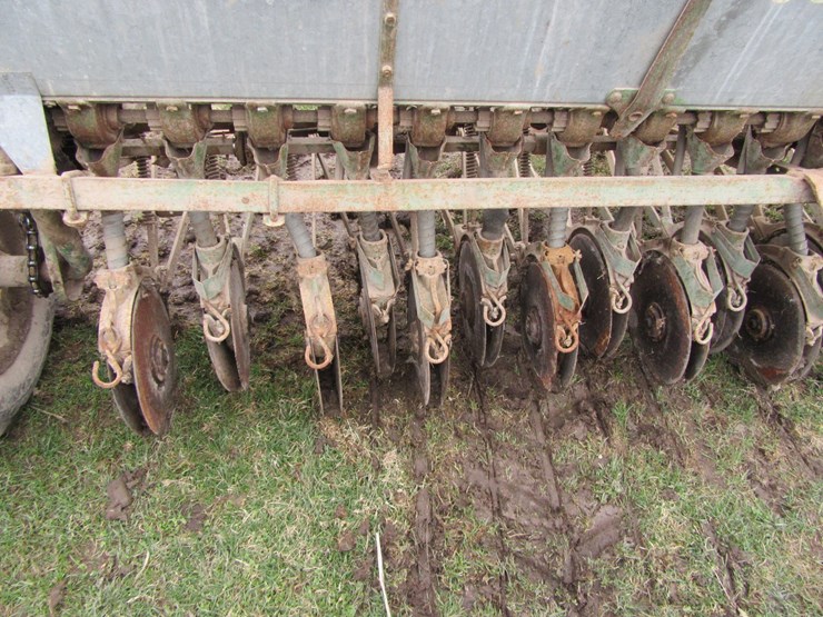 john-deere-10-image-9