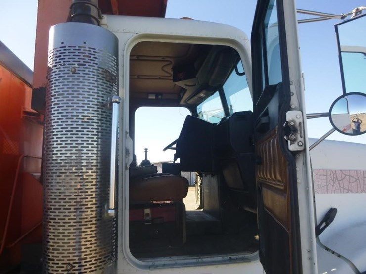 2002-caterpillar-c12-image-10