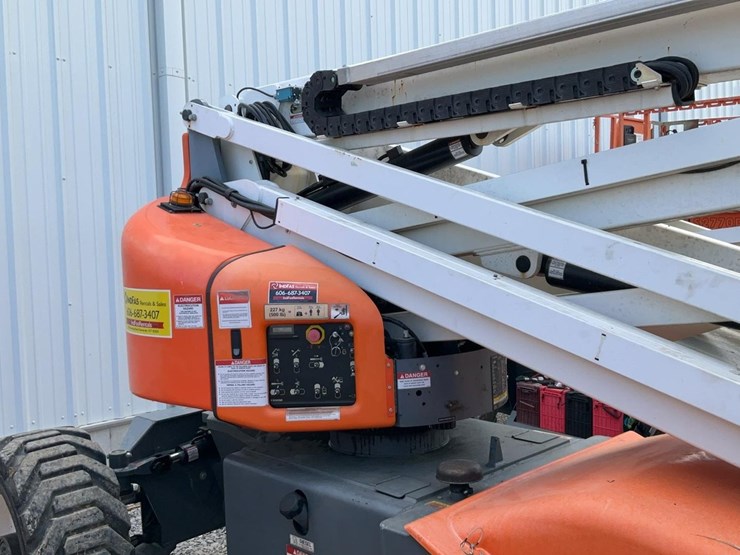 #304-•-2019-snorkel-46'-4wd-articulating-boom-lift-#2-image-18