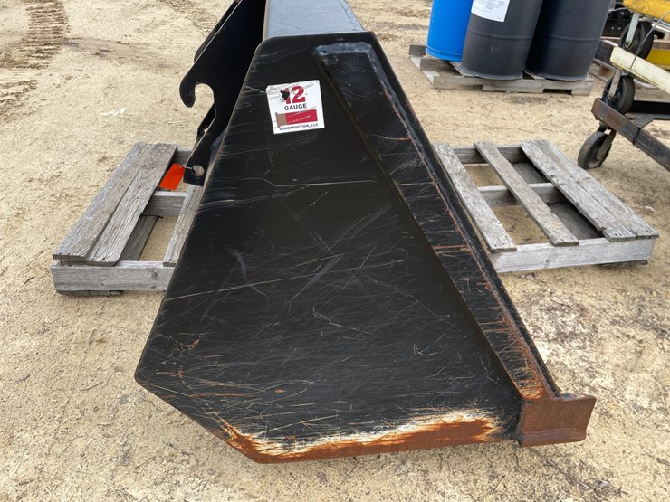 #7536-•-jlg-telehandler-bucket-image-12