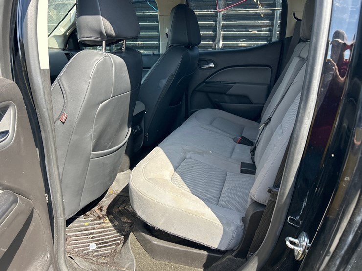 2016-chevrolet-colorado-image-8