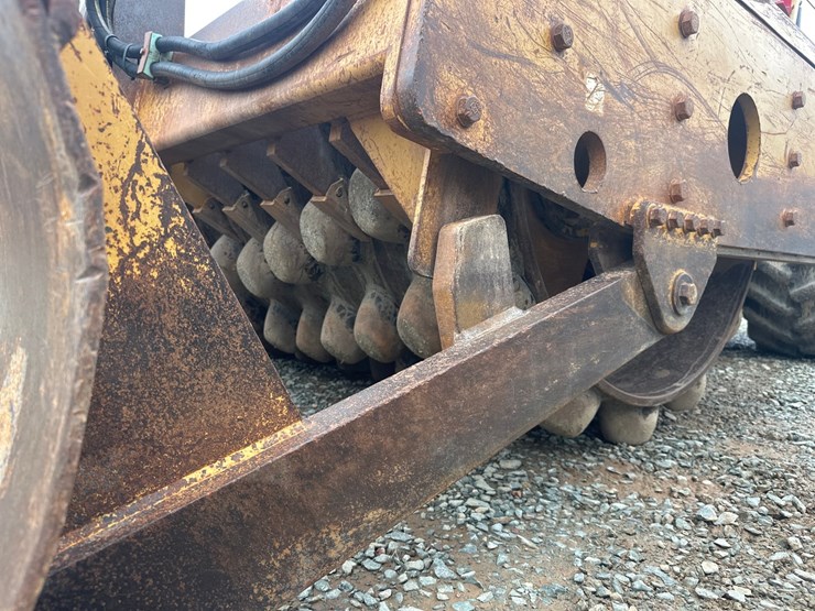 caterpillar-cp-563c-image-37