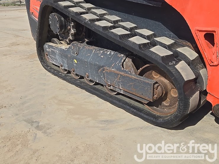 2020-kubota-svl65-2-image-19